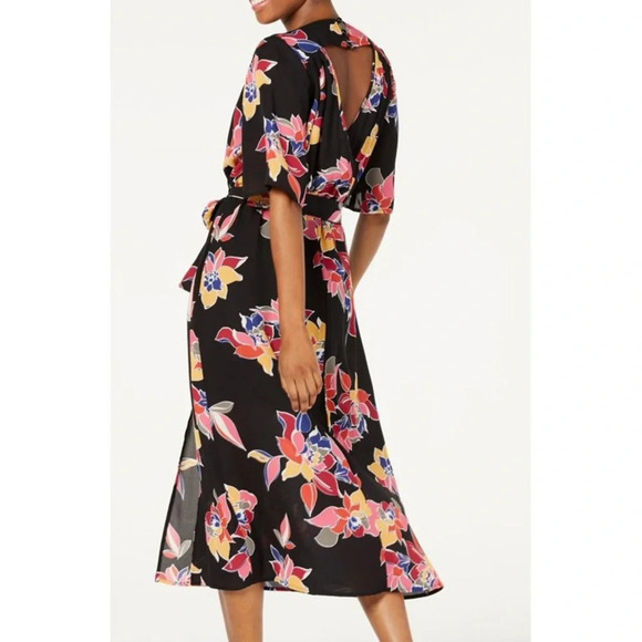 TRIXXI NWT Floral Tie Waist Wrap Midi Dress - Small - Picture 2 of 9